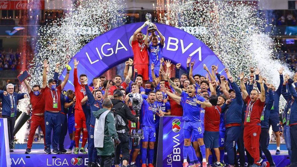 Después de 23 años, Cruz Azul es campeón de la Liga MX