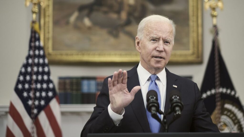 Biden se compromete a investigar el origen del coronavirus en 90 días
