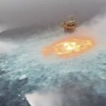 Incendio fuera de control en plataforma petrolera Ku-Charly, Campeche