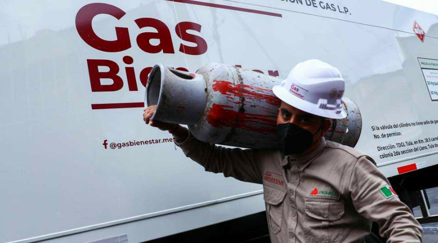 Repartidores del Gas Bienestar se manifiestan por salarios en Iztacalco