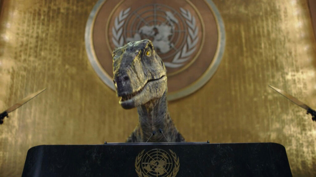 “No elijan la extinción”: dinosaurio irrumpe en la ONU y da este mensaje