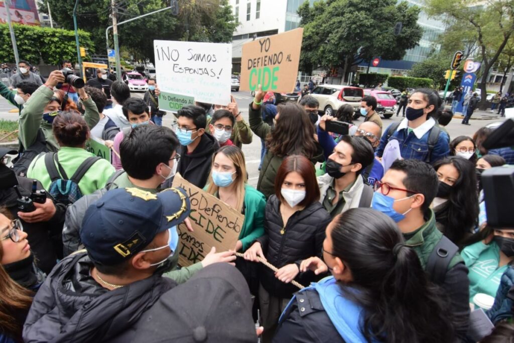 Estudiantes tomarán las instalaciones del CIDE