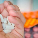 Cofepris está por aprobar píldoras anticovid de Pfizer y Merck