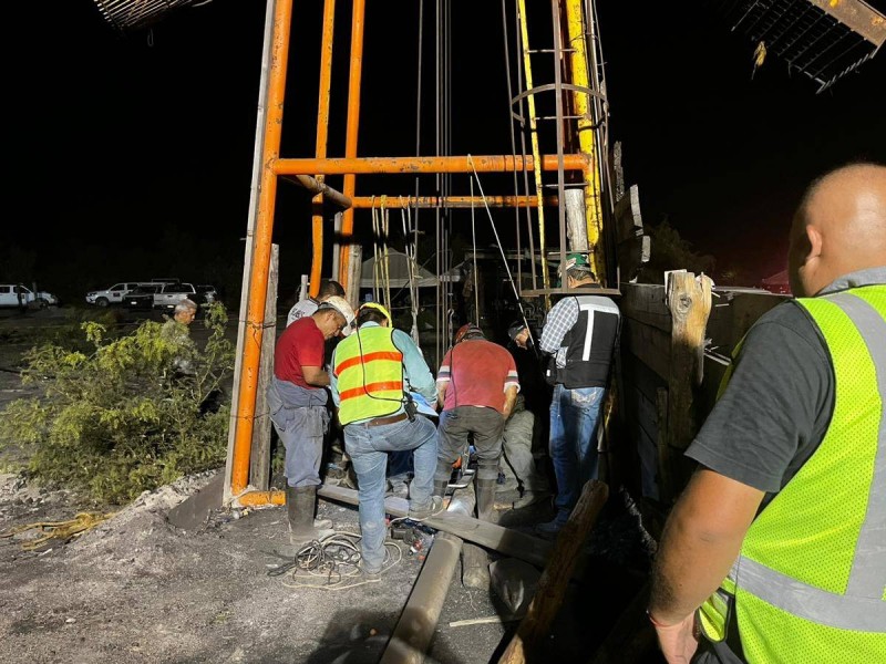 Alistan ingreso de rescatistas a mina en Coahuila; suman 123 mil m³ de agua desalojada