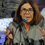 SABINA BERMAN MIENTE PARA LAMER SUELAS DE LA 4T