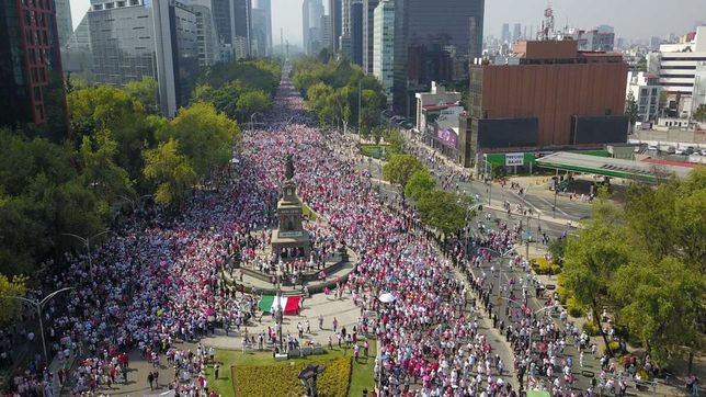 ARRANCA GUERRA DE MARCHAS