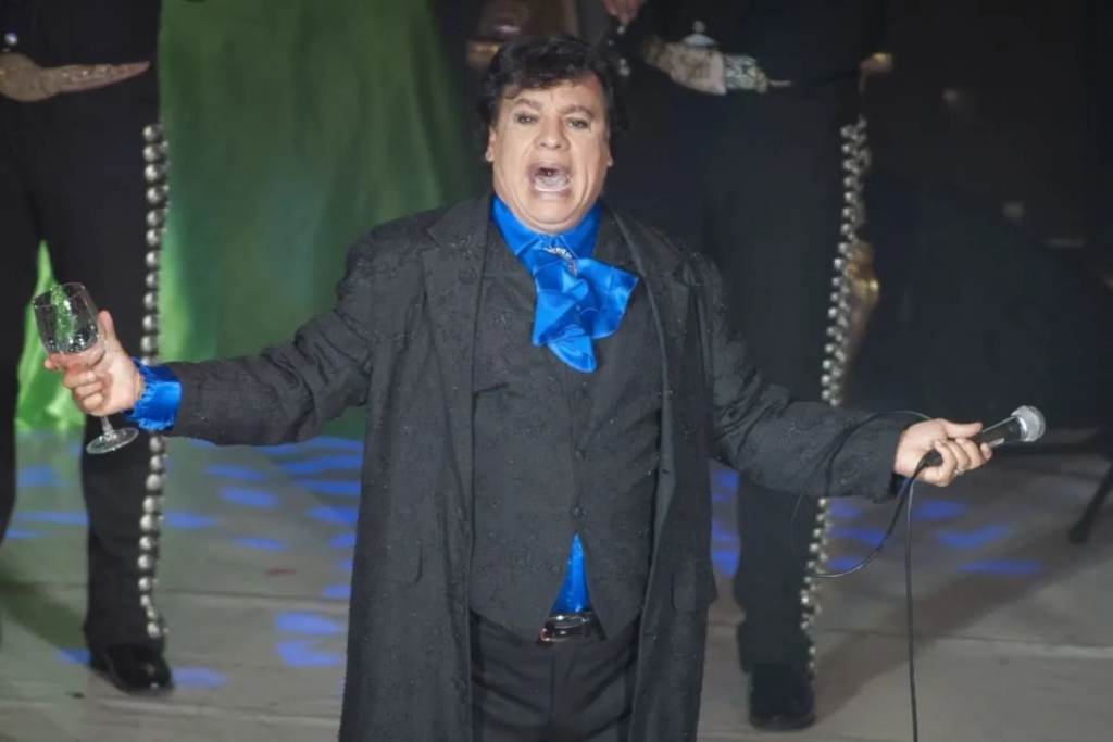 Juan Gabriel ‘regresa’ con álbum póstumo de duetos