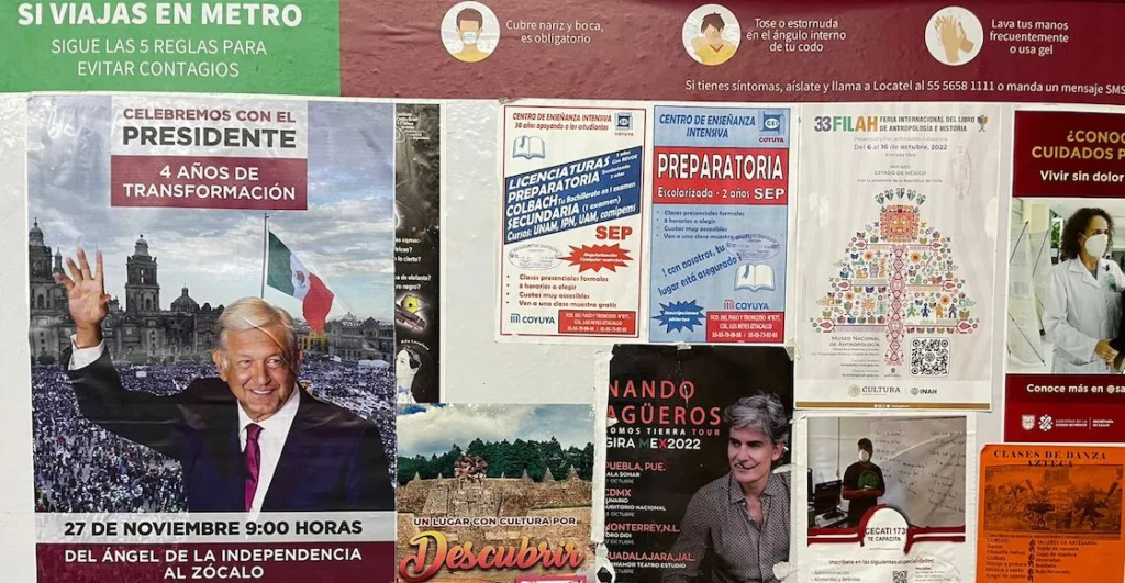 Aparece propaganda en el Metro CDMX que invita a la marcha de AMLO