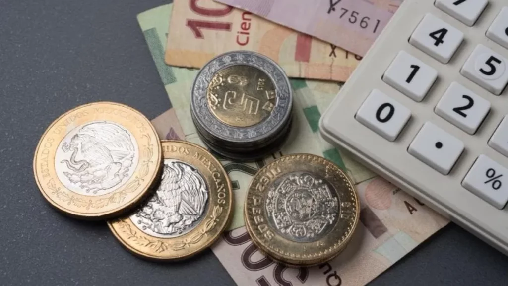Salario mínimo tendrá un histórico aumento del 20% a partir de 2023
