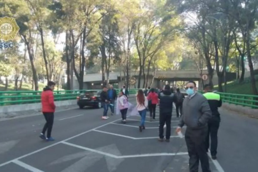 Continúan protestas y bloqueos por trabajadores del PJCDMX
