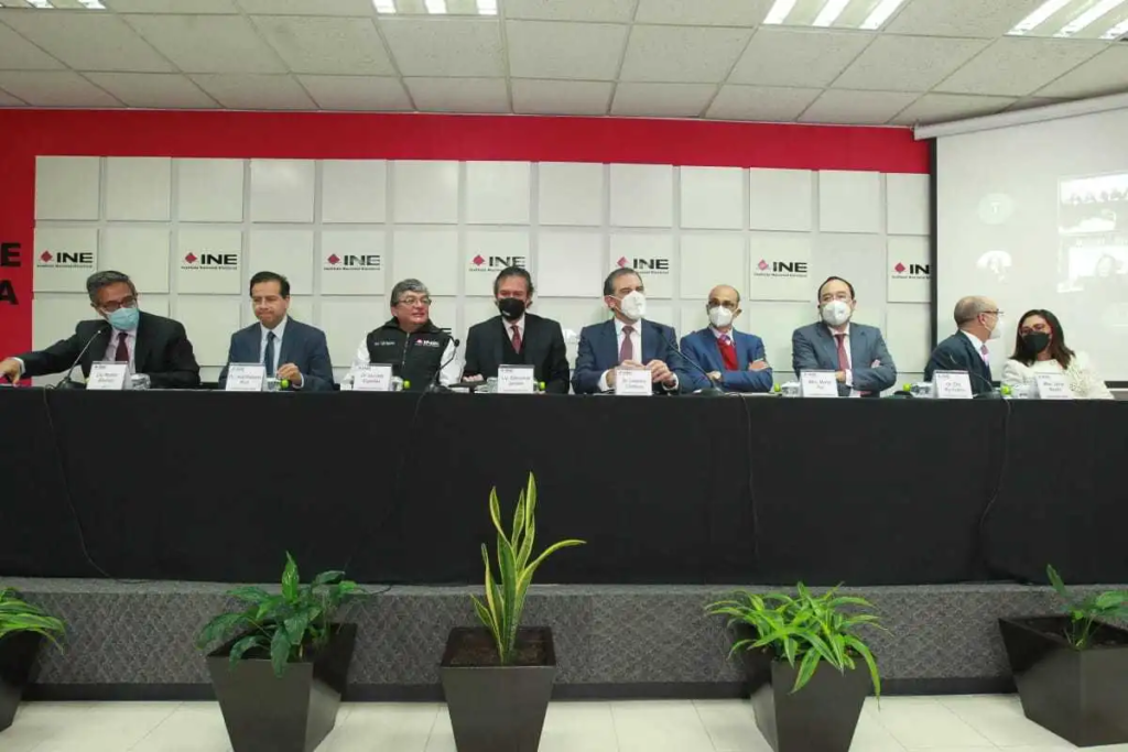 Plan B destruye capacidad para organizar comicios, dice INE y adelanta que irá a la Corte