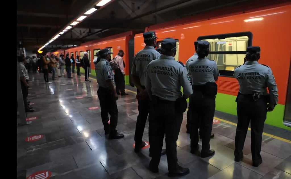Además de andenes del Metro, militares supervisan talleres y Puesto de Control