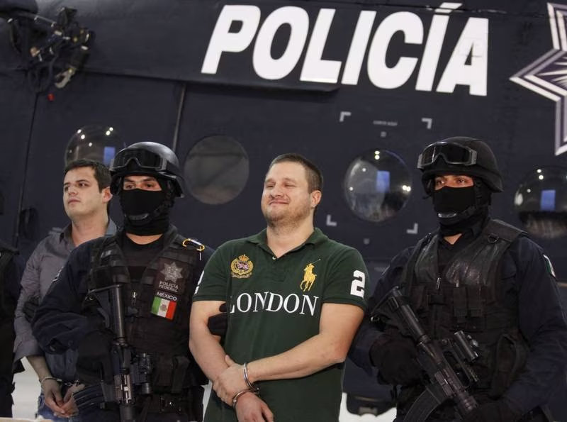 Delatan ubicación de ‘La Barbie’; se encuentra bajo custodia de la Agencia Federal de Prisiones de EU