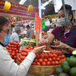 Inflación se desacelera a 7.76%, pero el huevo se convierte en un dolor de cabeza
