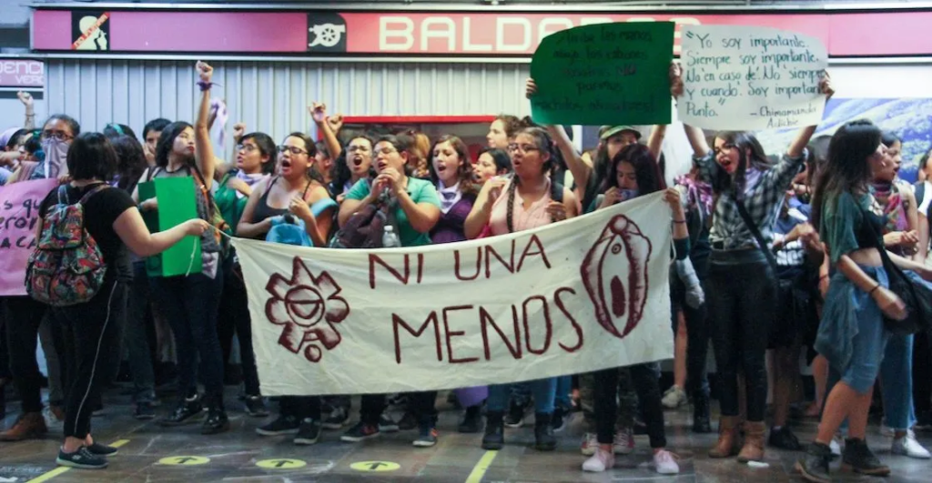 ¿Qué estaciones del Metro y Metrobús van a cerrar durante el 8M?