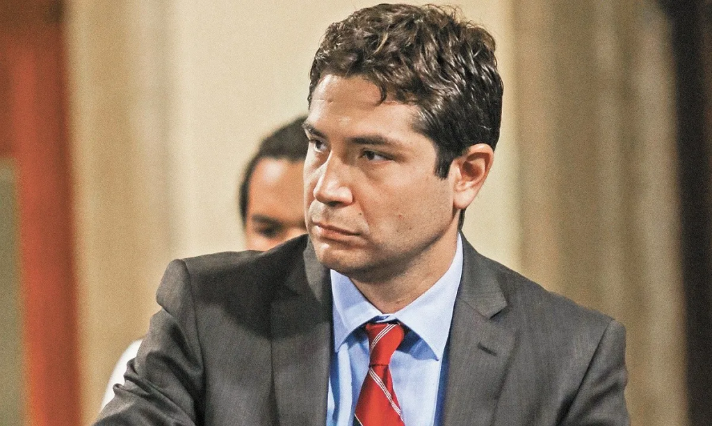 Antonio Martínez Dagnino arma pachanga en el SAT