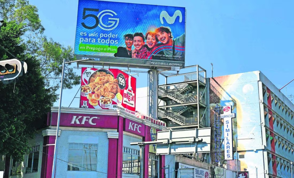 Alistan nuevo impuesto para la publicidad exterior en CDMX
