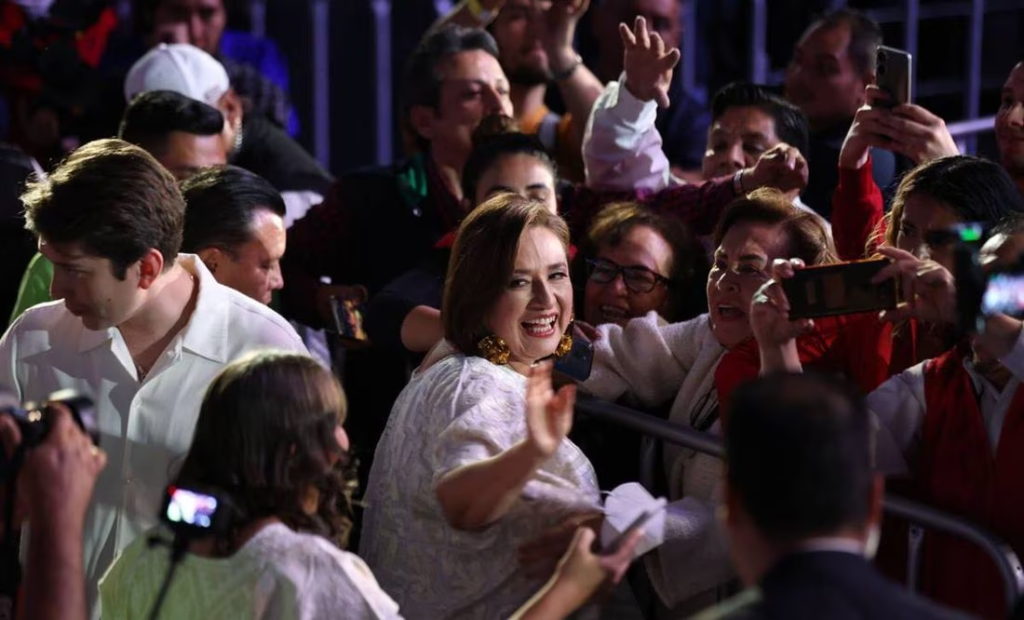 Ante más de 20 mil personas, Xóchitl Gálvez cierra precampaña en la Arena Ciudad de México