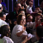Ante más de 20 mil personas, Xóchitl Gálvez cierra precampaña en la Arena Ciudad de México