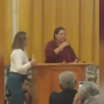 Abuchean a Lenia Batres durante foro sobre reforma judicial en Zacatecas