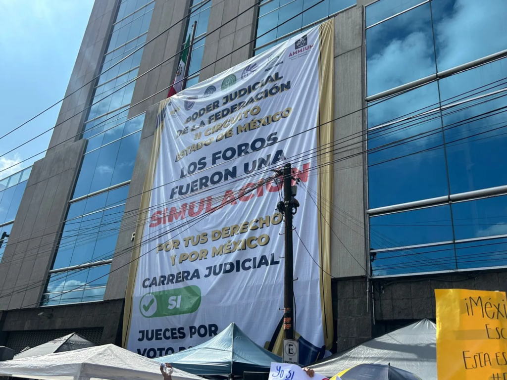 Gobierno Federal pide al CJF suspender salario a trabajadores en paro