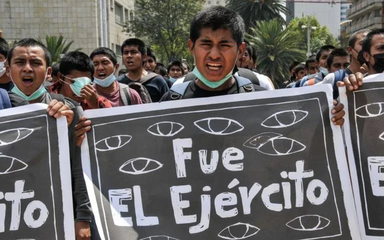 Por encubrir al Ejército, AMLO fracasó en dar con la verdad de Ayotzinapa, afirma Vidulfo Rosales 