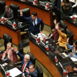 Morena busca eliminar obligación del Estado para generar energías limpias