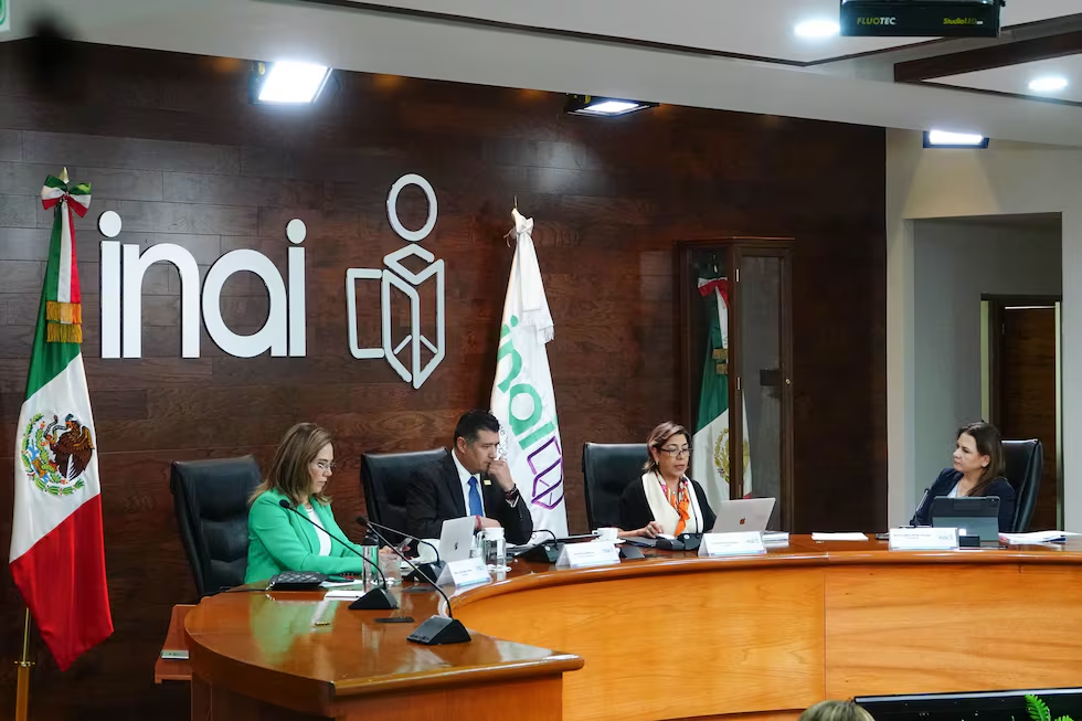 El Gobierno negocia con el INAI pero le pide un recorte mayor