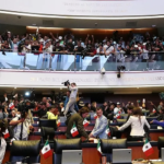 Senado aprueba en fast track «supremacía constitucional»; hará intocables reformas de Morena frente a la Corte