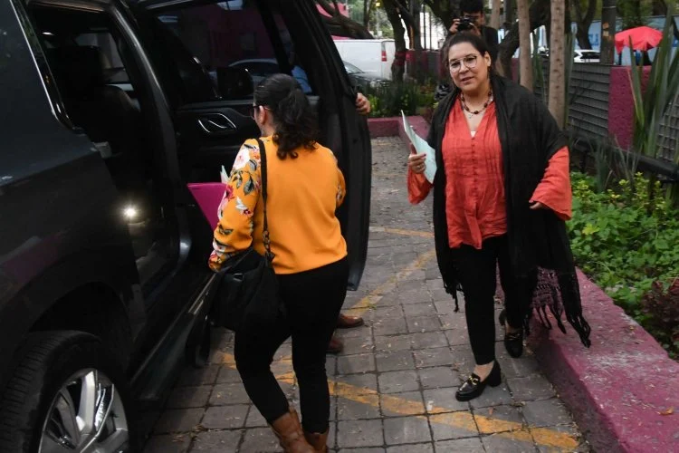 Lenia Batres: la ministra que denuncia privilegios mientras disfruta de ellos