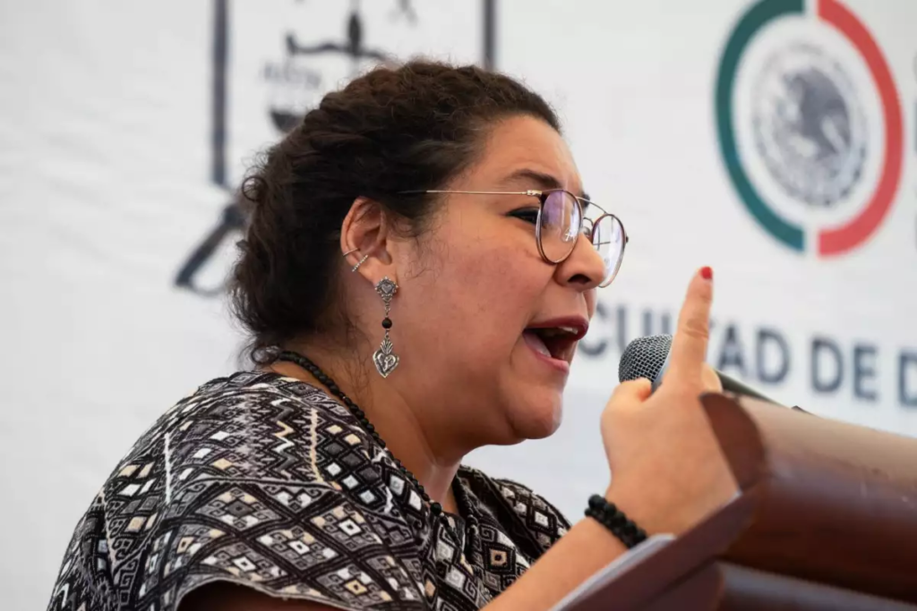 Denuncian a ministra Lenia  Batres por campaña ilegal