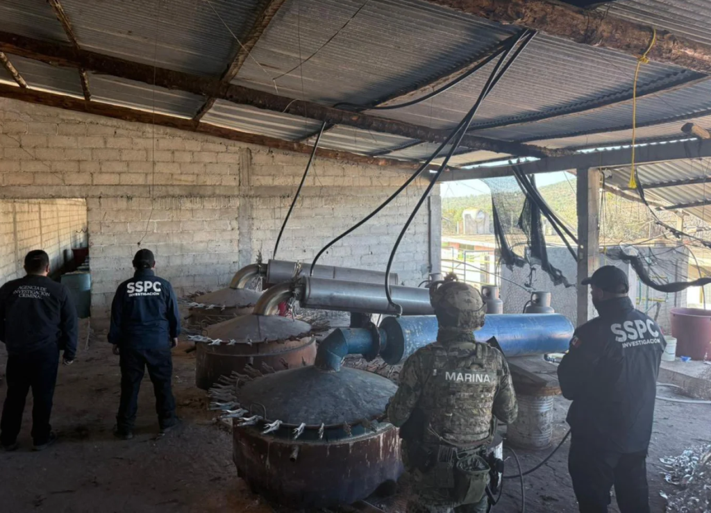 Harfuch: Desmantelan laboratorios de drogas con operativos en Puebla y Tlaxcala; hay 14 detenidos