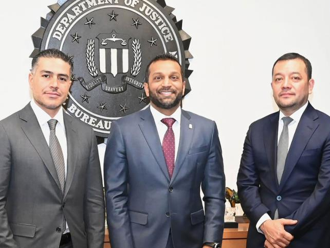 OMAR GARCÍA HARFUCH SE REÚNE CON DIRECTOR DEL FBI