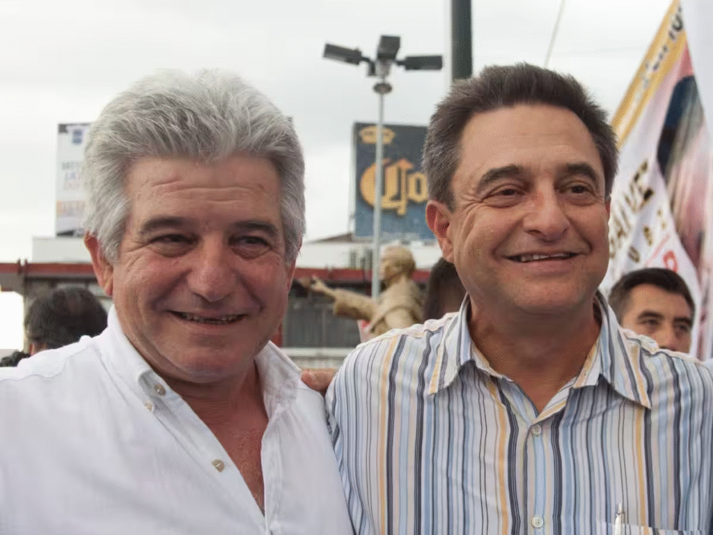 Revelan que hermanos de AMLO también buscan la nacionalidad española