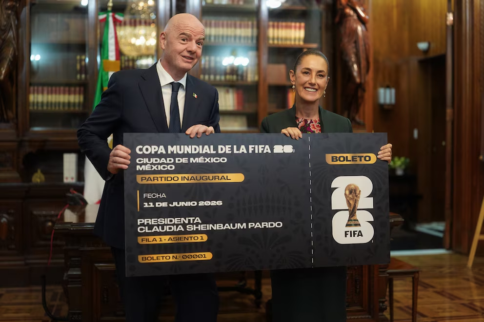 Gianni Infantino, presidente de la FIFA, visitó a Claudia Sheinbaum