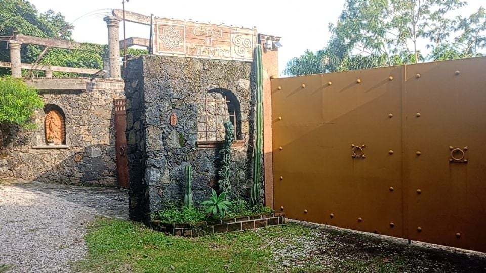 Fernández Noroña, en la mira por presunta adquisición irregular de tierras comunales en Tepoztlán