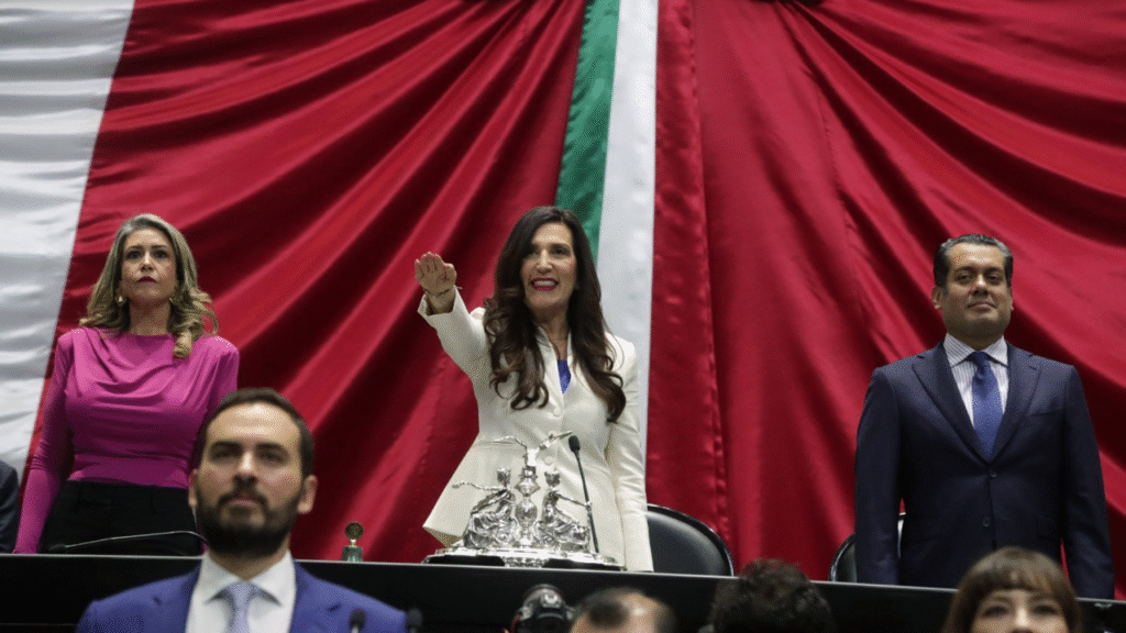 Kenia López Rabadán es elegida como presidenta de la Cámara de Diputados