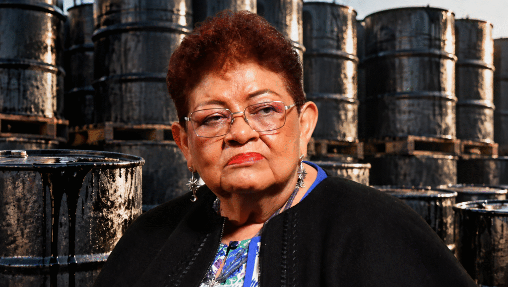 EL “MEGADECOMISO” DE HUACHICOL DE ERNESTINA GODOY TERMINÓ EN MEGAFRACASO