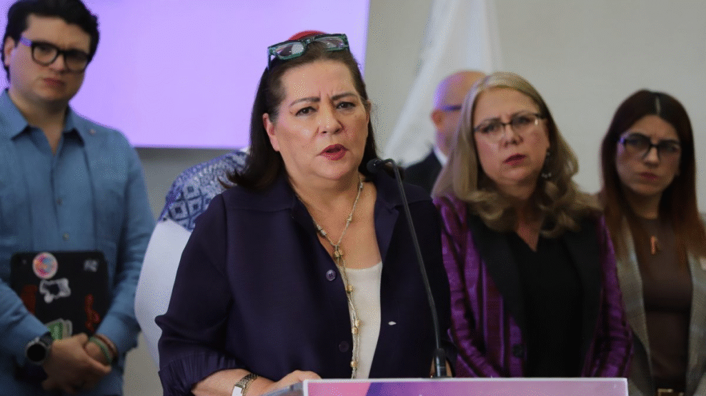 Exhiben a chofer de Guadalupe Taddei, de apoderado de empresa proveedora del INE